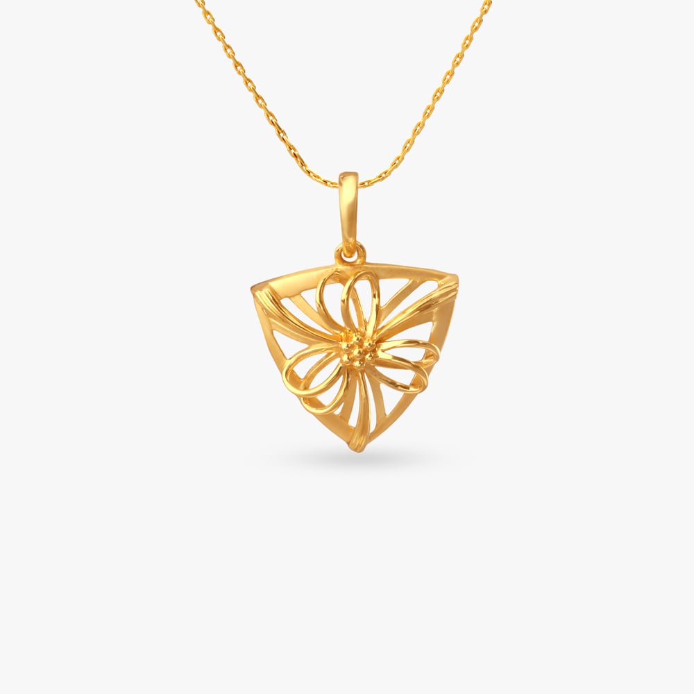 Bloom Crest Gold Pendant
Bloom Crest Gold Pendant