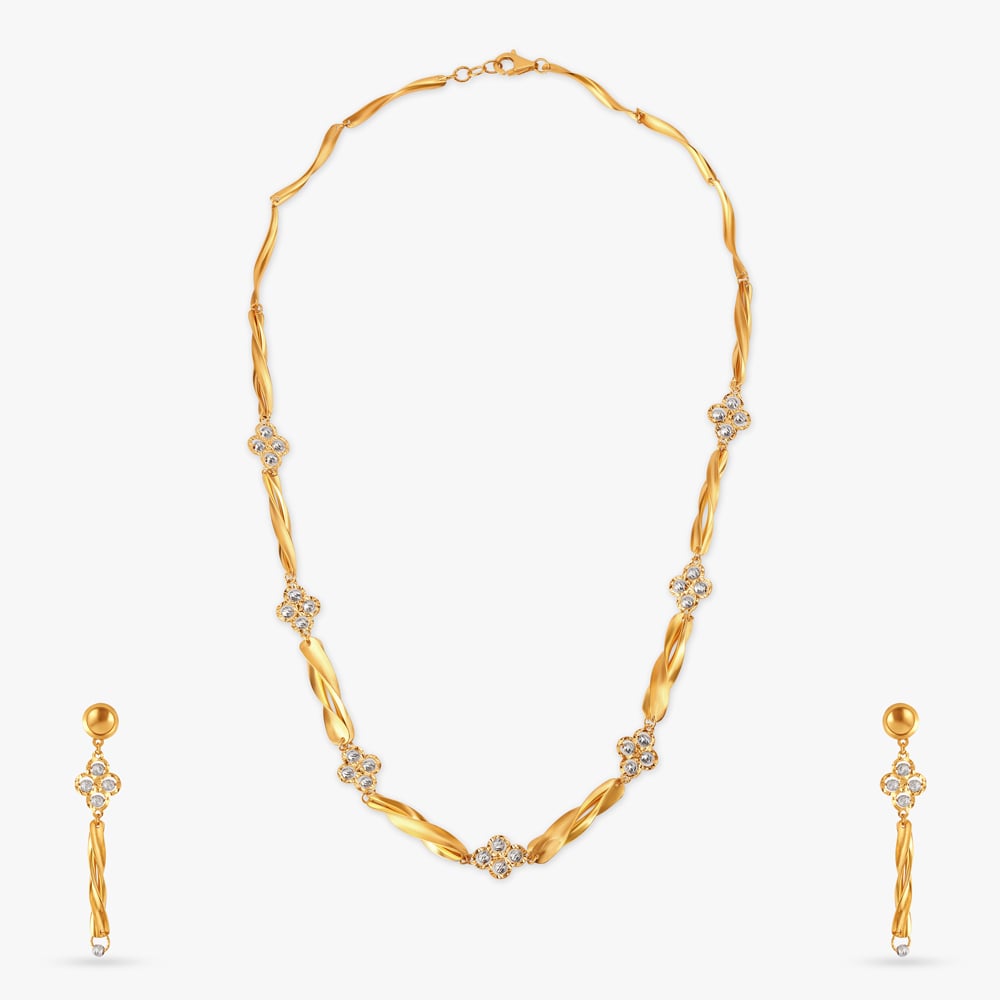Opulent Odyssey Necklace Set
Opulent Odyssey Necklace Set
