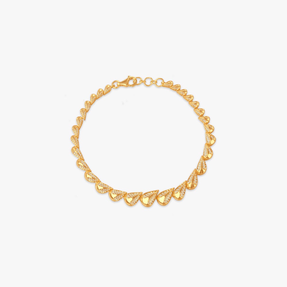 Leaf-Twist Gold Bracelet
Leaf-Twist Gold Bracelet