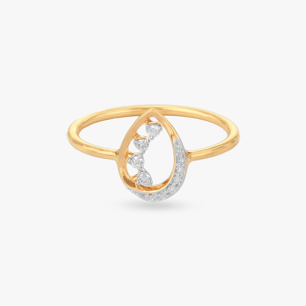 Teardrop Trail Diamond Ring
Teardrop Trail Diamond Ring