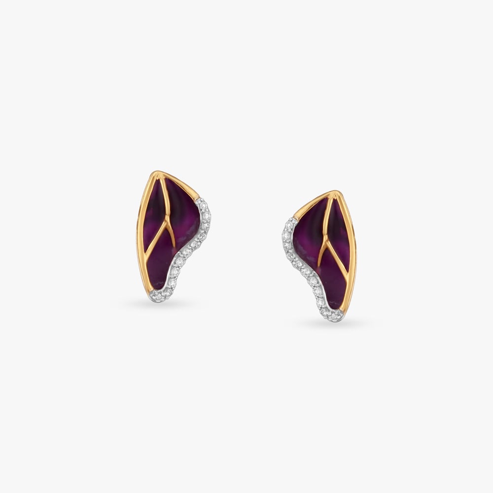 Fluid Wing Diamond Stud Earrings
Fluid Wing Diamond Stud Earrings