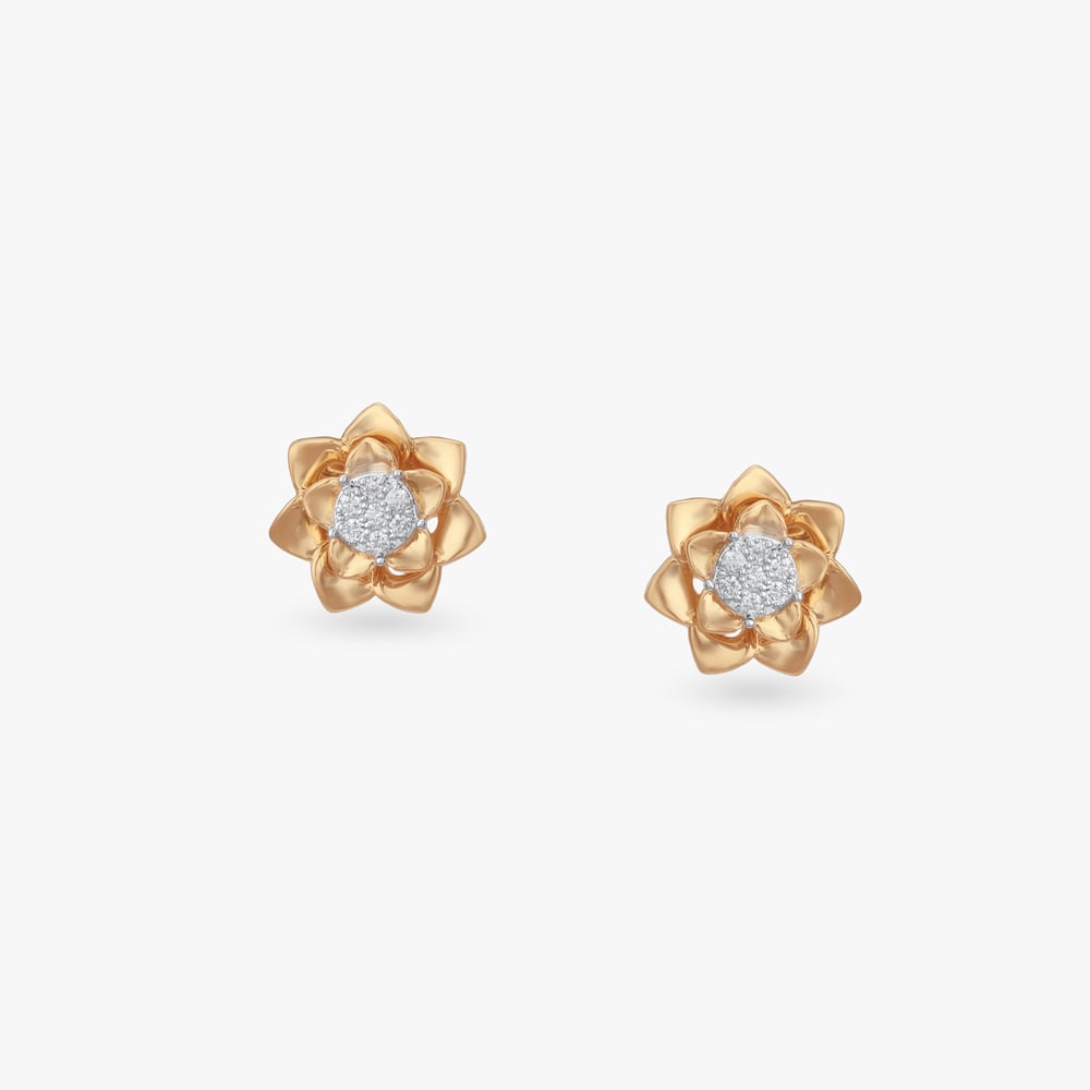 Layered Bloom Diamond Stud Earrings
Layered Bloom Diamond Stud Earrings