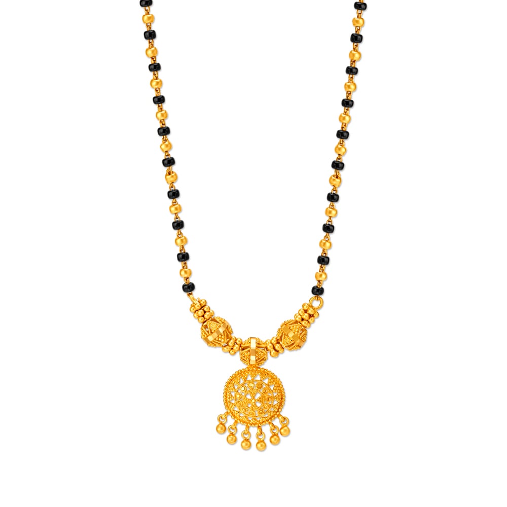 Alluring Dazzling Gold Mangalsutra
Alluring Dazzling Gold Mangalsutra