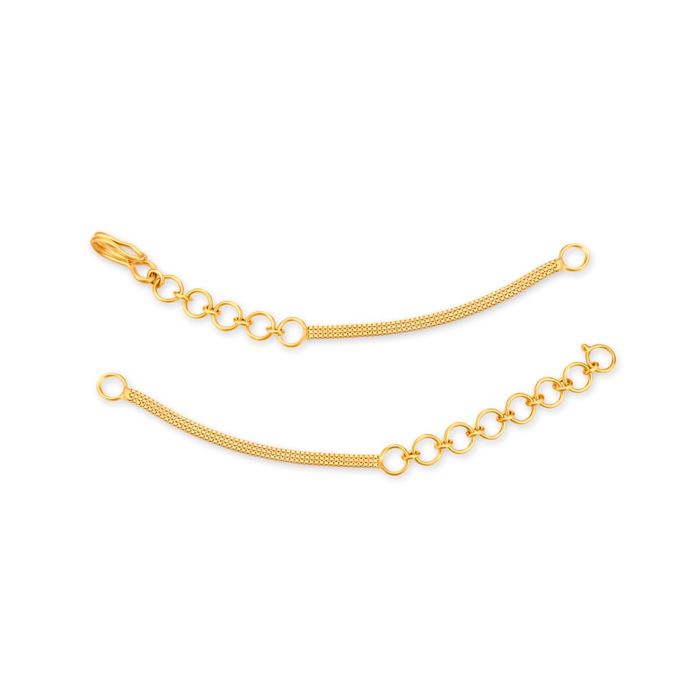 Understated 22 Karat Yellow Gold Flat Back Chain
Understated 22 Karat Yellow Gold Flat Back Chain