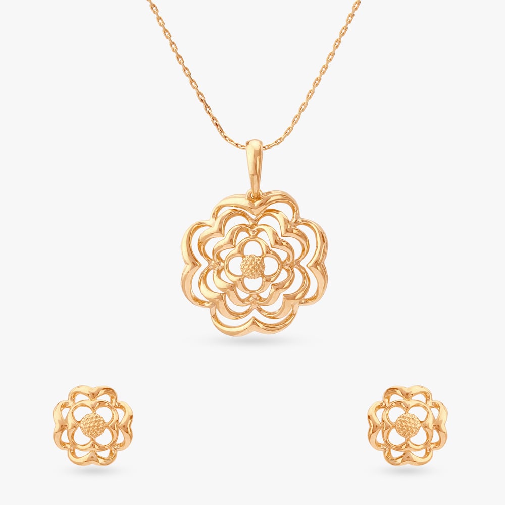 Eternal Bloom Gold Pendant and Earrings Set
Eternal Bloom Gold Pendant and Earrings Set