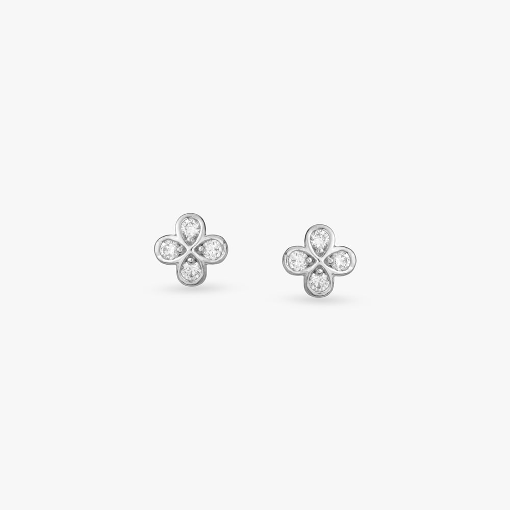 Tiny Blossom Diamond Stud Earrings
Tiny Blossom Diamond Stud Earrings