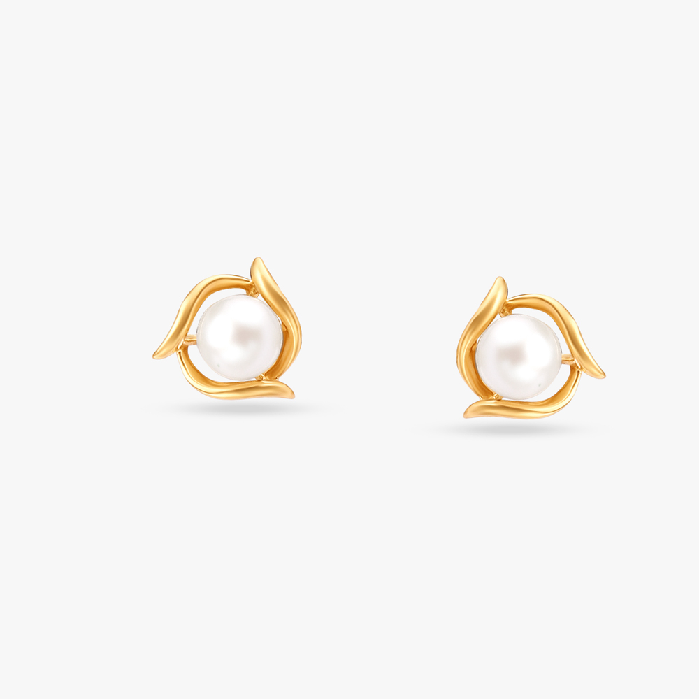 Splendorous Pearl Stud Earrings
Splendorous Pearl Stud Earrings