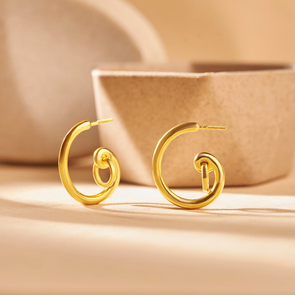 Dainty Gold Hoop Bali Earrings
Dainty Gold Hoop Bali Earrings