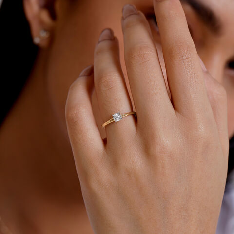 Classic Poised Diamond Ring