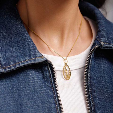Leafy Babe Gold Pendant
