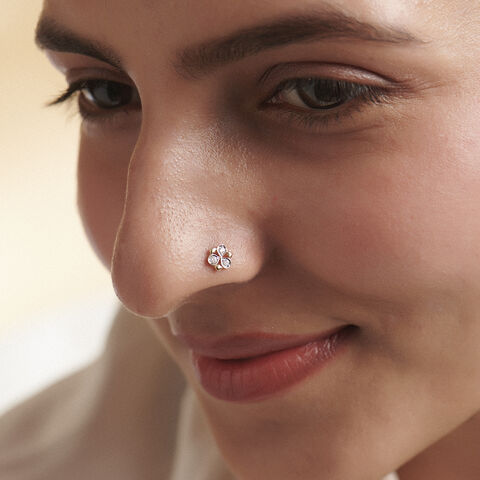 Glowing Triad Diamond Nose Pin