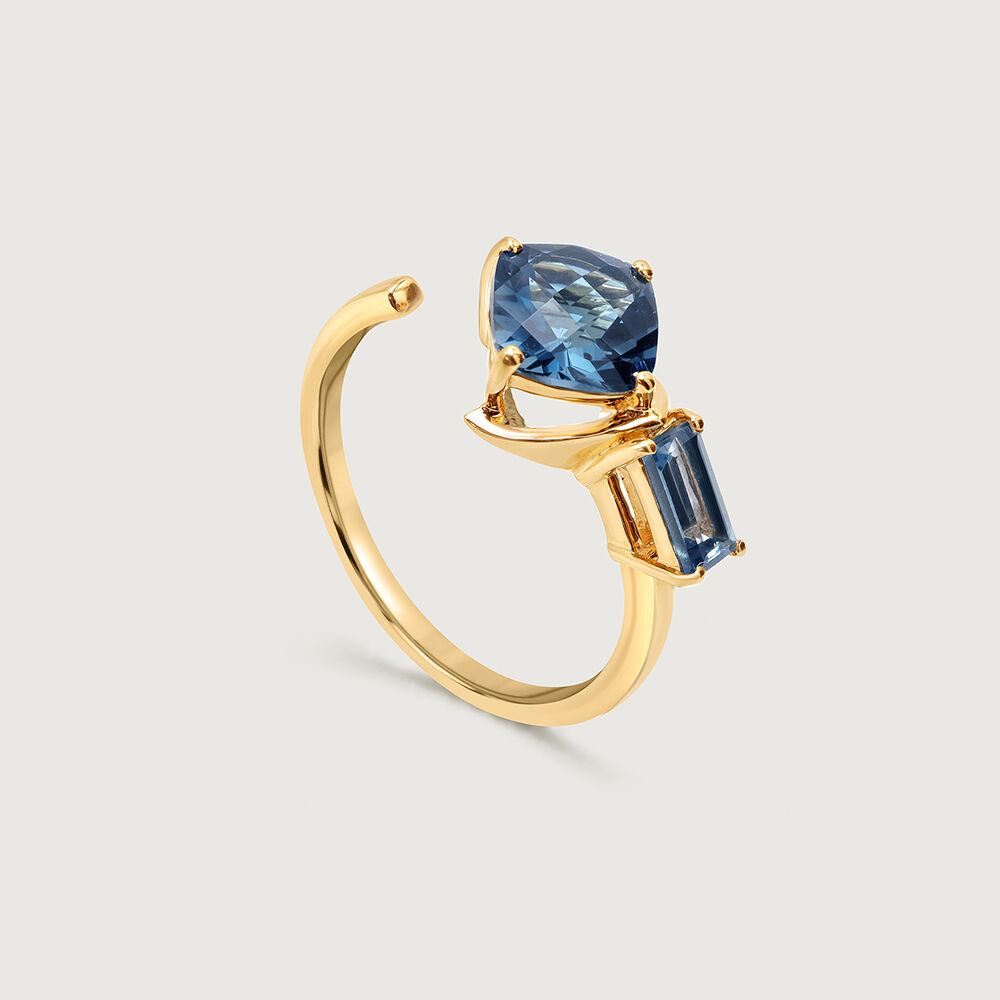 Rose Gold London Blue Topaz Ring | Macintyres of Edinburgh