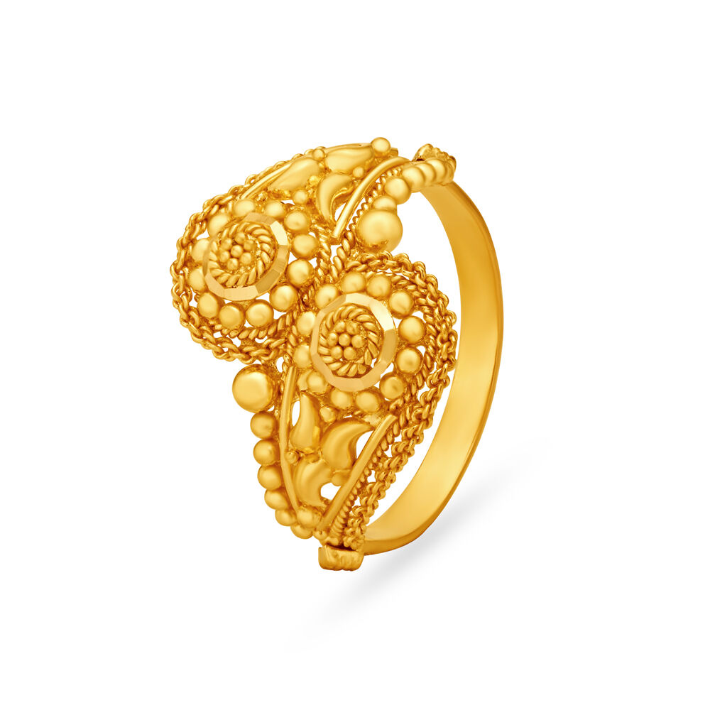 Exciting 22 Karat Yellow Gold Leaf Finger Ring