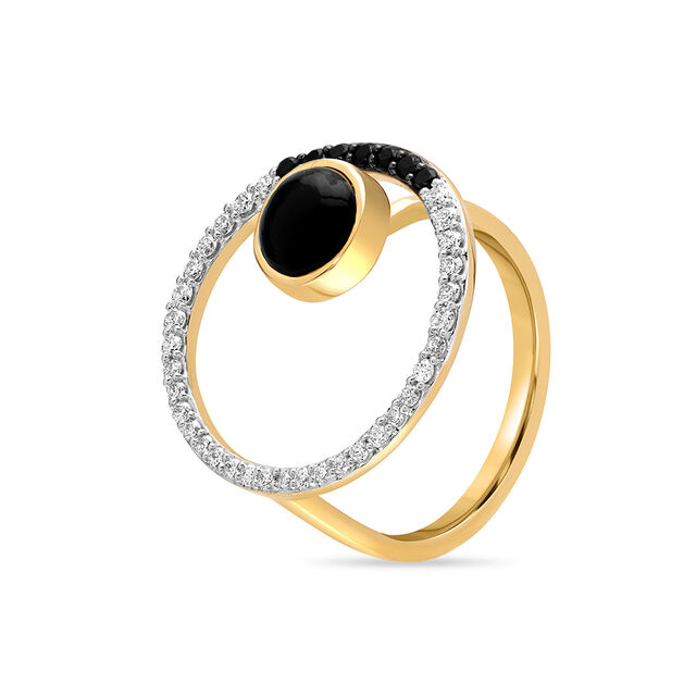 18 KT Yellow Gold Gleaming Circle Diamond and Onyx Ring