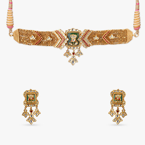 Regal Radiance Gold Necklace Set