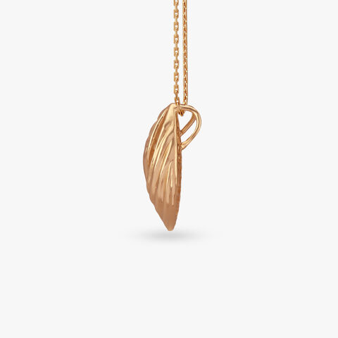 Delicate Openwork Gold Pendant