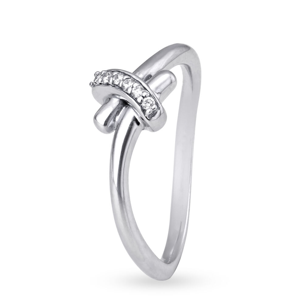 Enchanting Ribbon Pattern Platinum and Diamond Ring