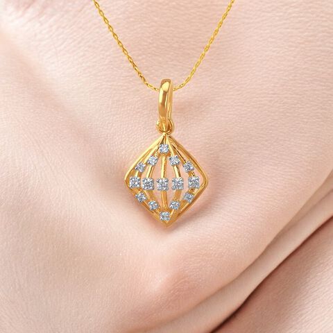 Grid Gleam Diamond Pendant