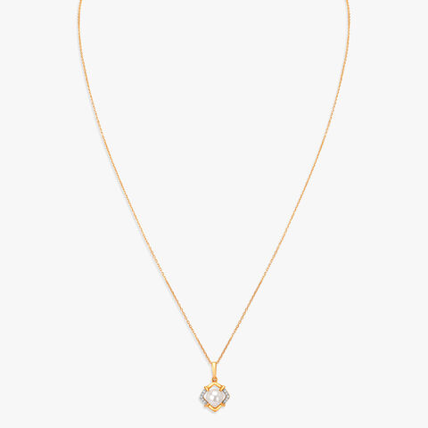 Sublime Pearl and Diamond Pendant with Chain