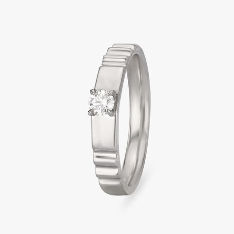 Radiant Diamond Finger Ring