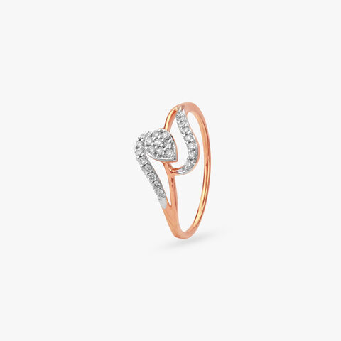 Curved Cluster Diamond Ring