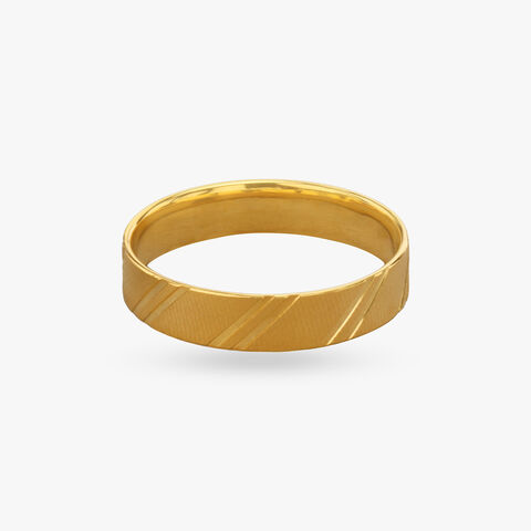 Sleek Stylish Men's Gold Finger Ring