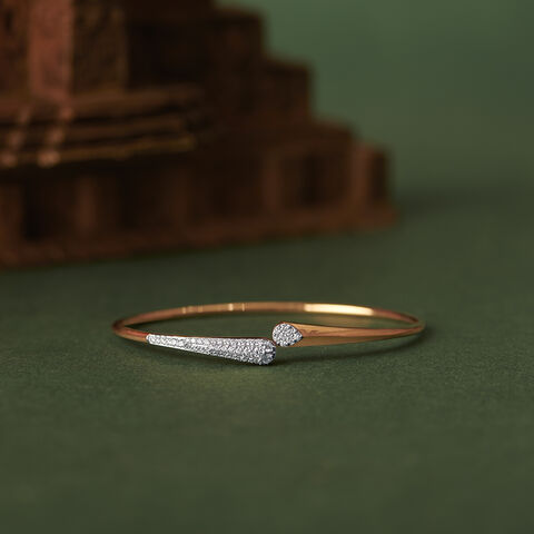 Sleek Radiance Diamond Bangle