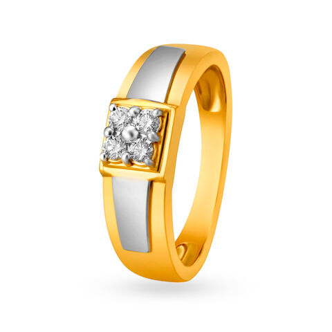 Contemporary 18 Karat Yellow Gold And Diamond Finger Ring