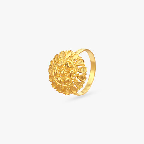 Regal Dome Gold Ring