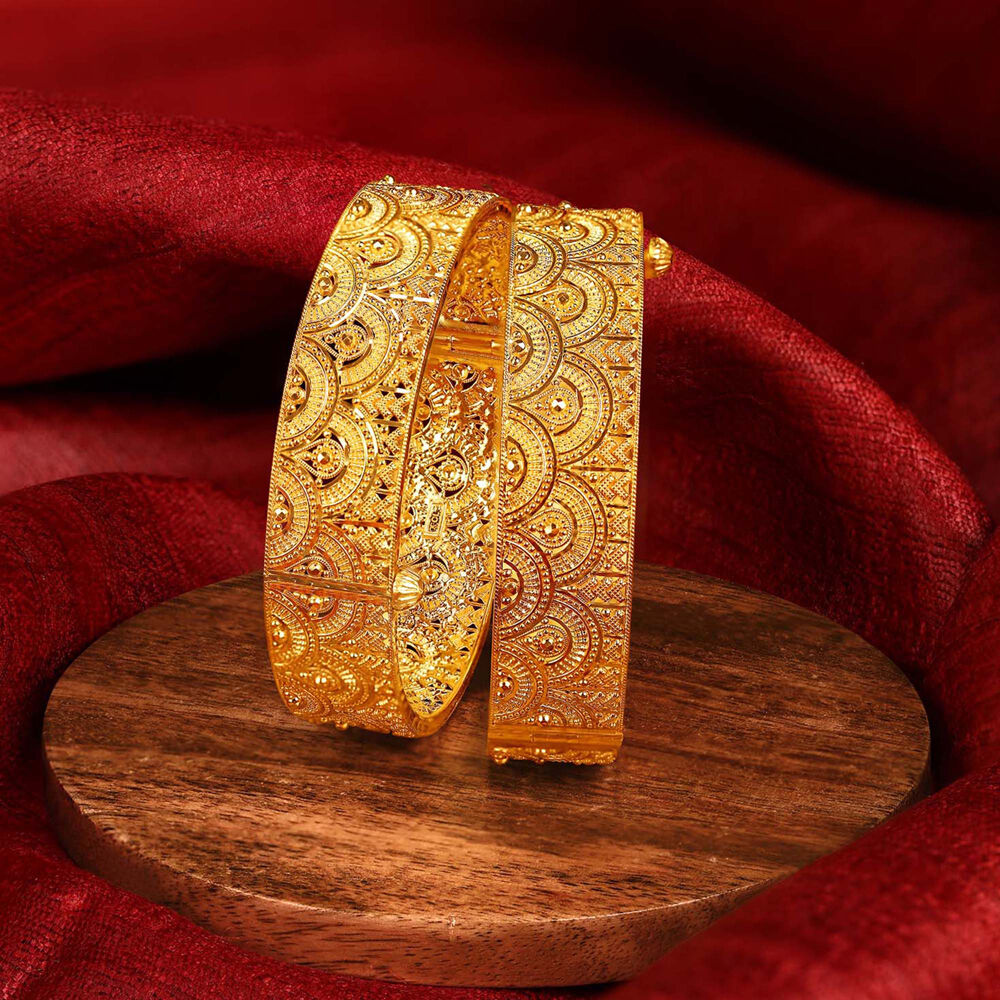 Bala top bangles gold