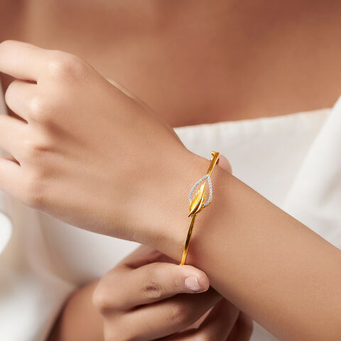 Resplendent Leaf Bangle