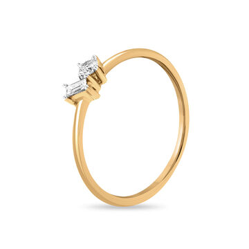 18 KT Yellow Gold Two Stone Diamond Ring