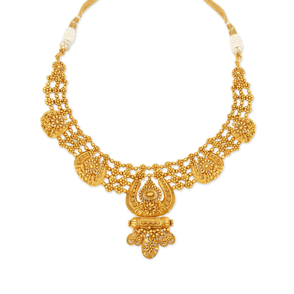 Queenly Gold Necklace Set Perfect for Any Bride