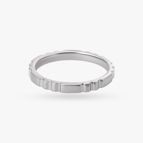 Essential Elegance Platinum Ring