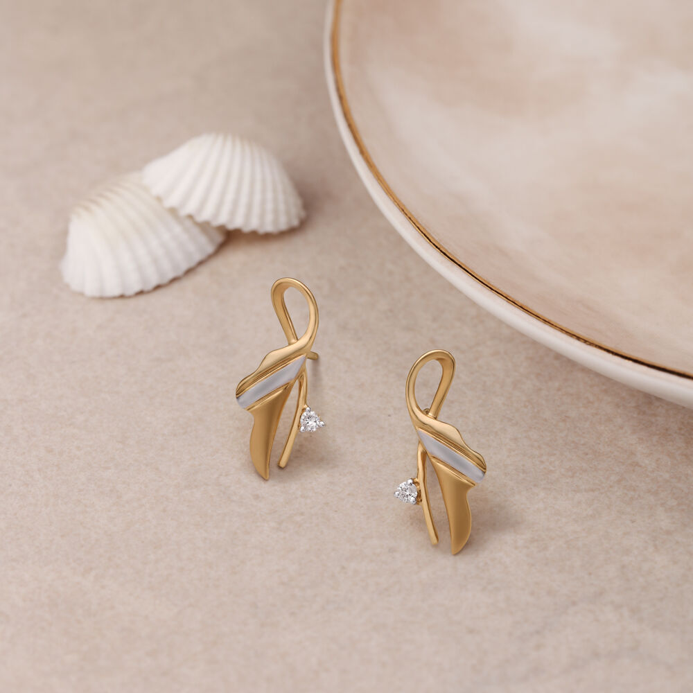 Stylish stud earrings on sale
