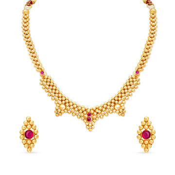 Exquisite Gold Marathi Thushi Necklace Set