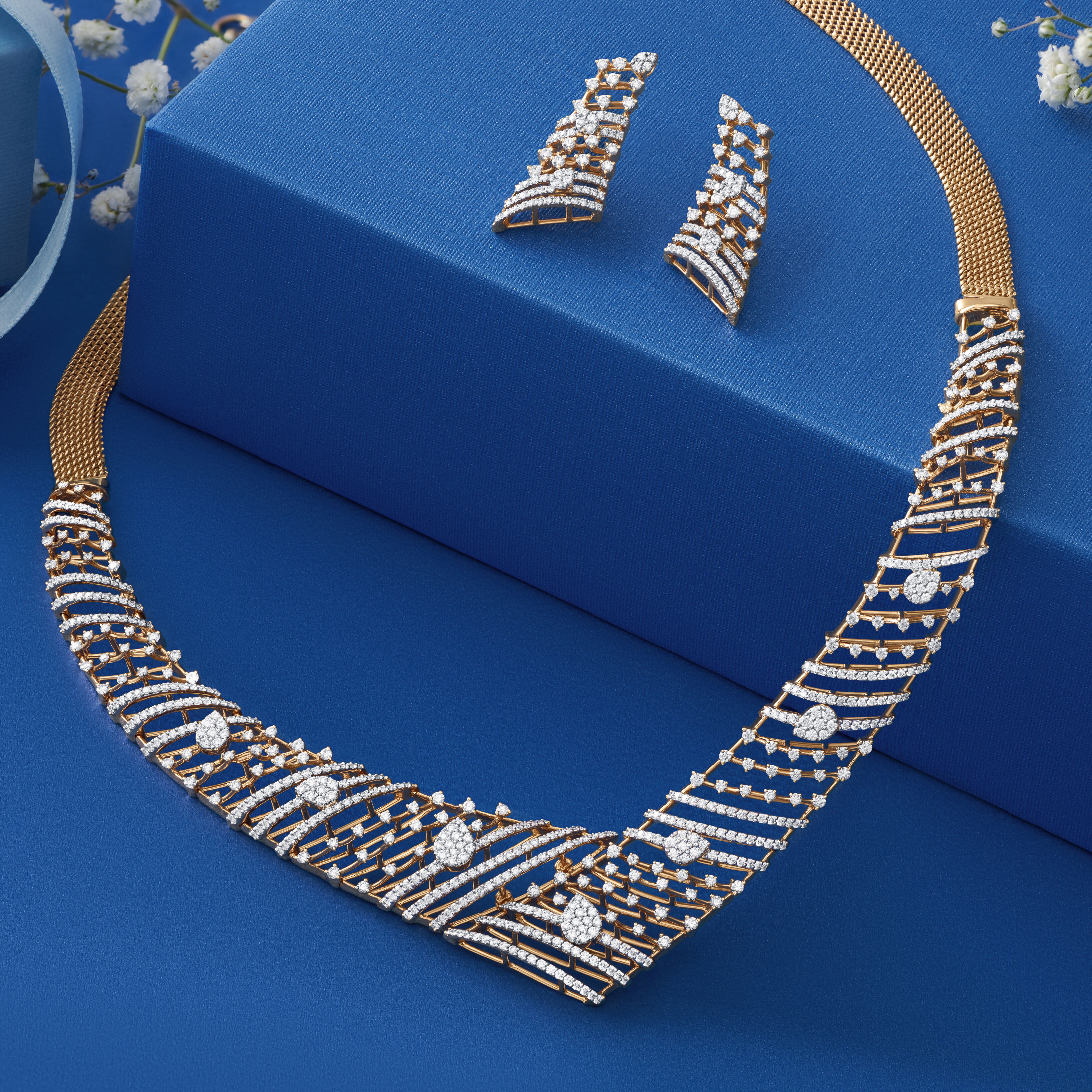 Tanishq diamond necklace catalogue deals