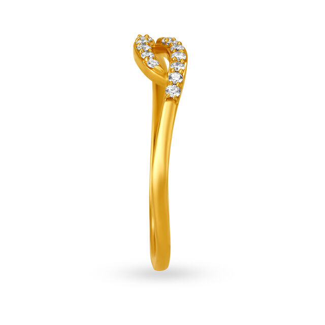 18 Karat Gold and Diamond Finger Ring,,hi-res image number null
