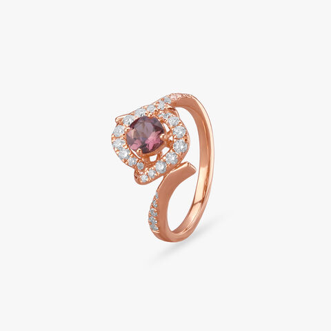 Rosy Reverie Diamond Finger Ring