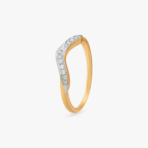 Enchanting Arc Diamond Finger Ring