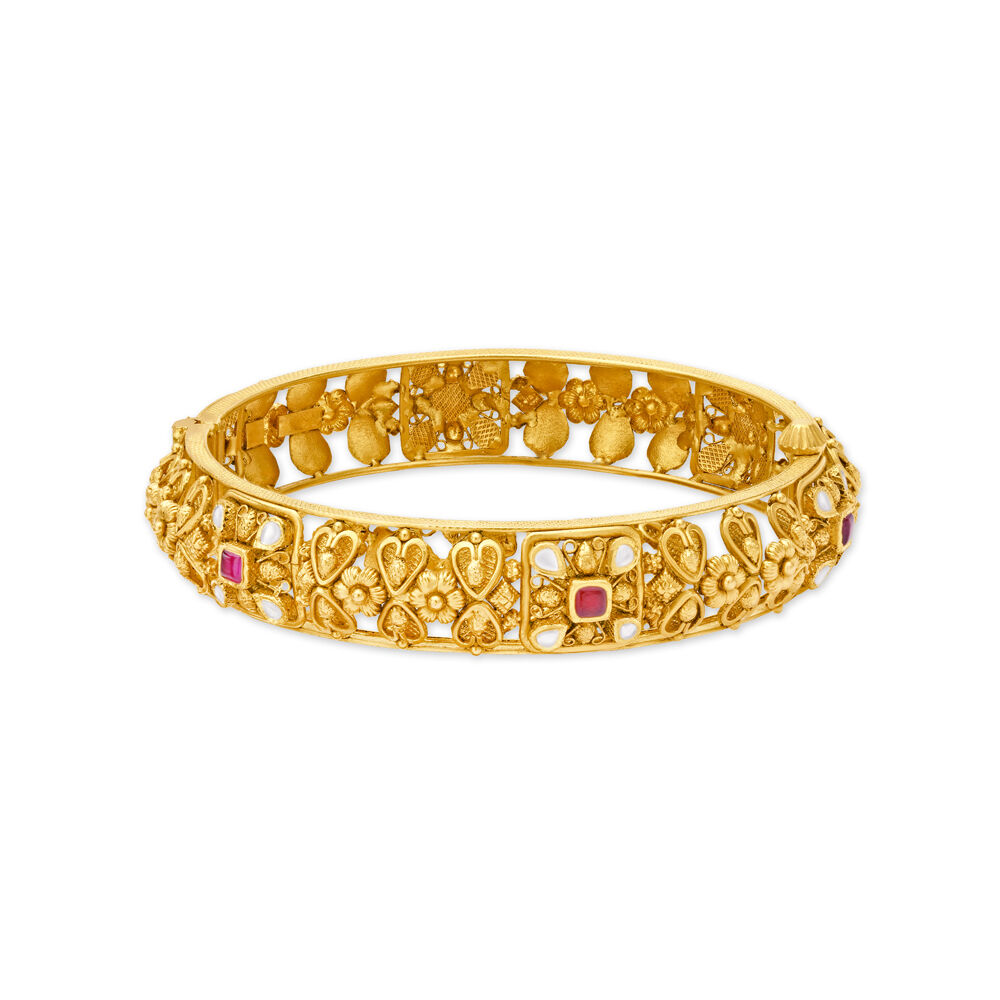 Gold bangles store designs tanishq price