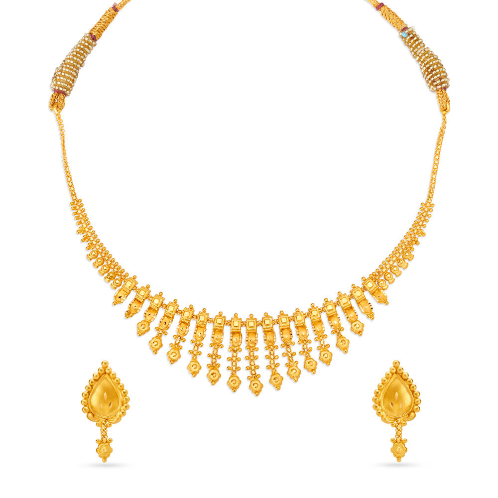 Gold sets sales from tanishq