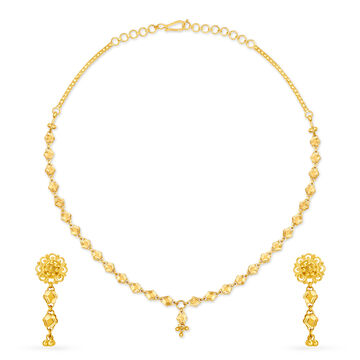 Distinctive Yellow Gold Etched Necklace and Earrings Set