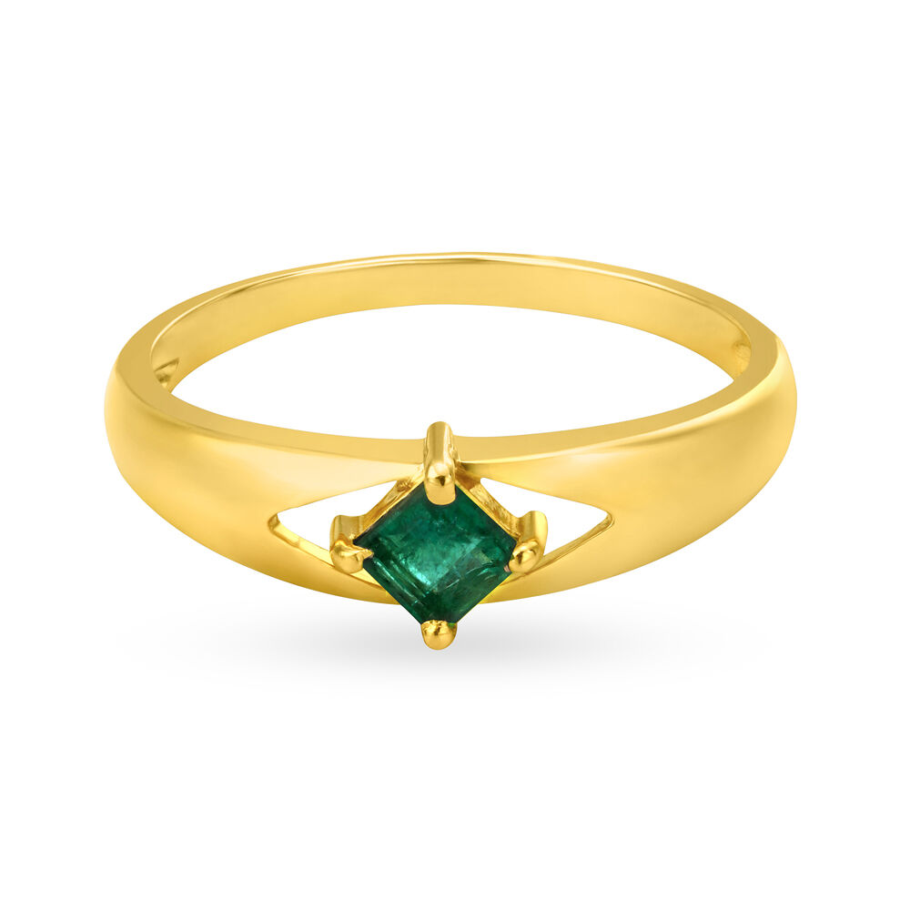 Luxurious 18 Karat Yellow Gold And Diamond And Emerald Finger Ring