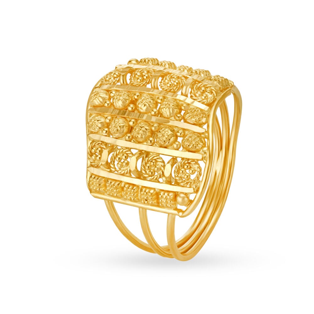 Minimal Gold Rings: A Gifting Guide for the Ladies! - ShaadiWish