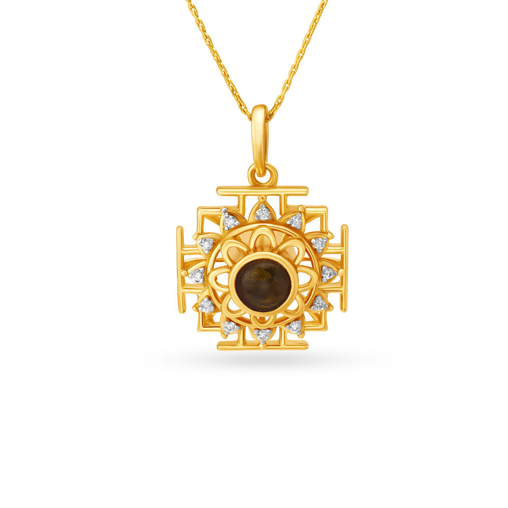 Sri chakra hotsell gold pendant