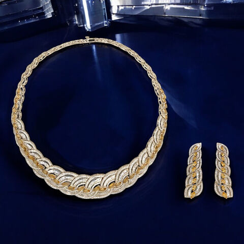 Lustre Royale Diamond Necklace Set
