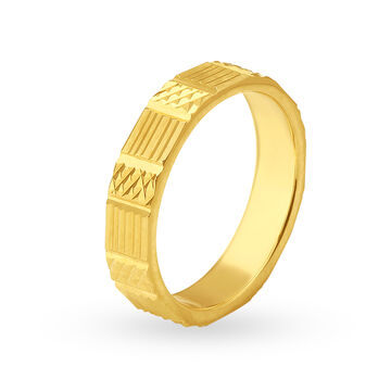 Elegant 22 Karat Yellow Gold Geometric Finger Ring