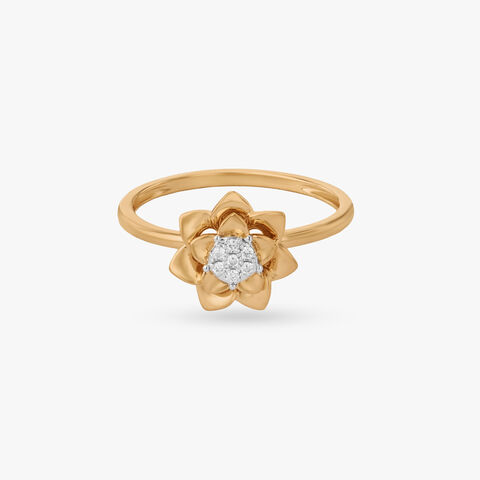 Bloom Crest Diamond Ring