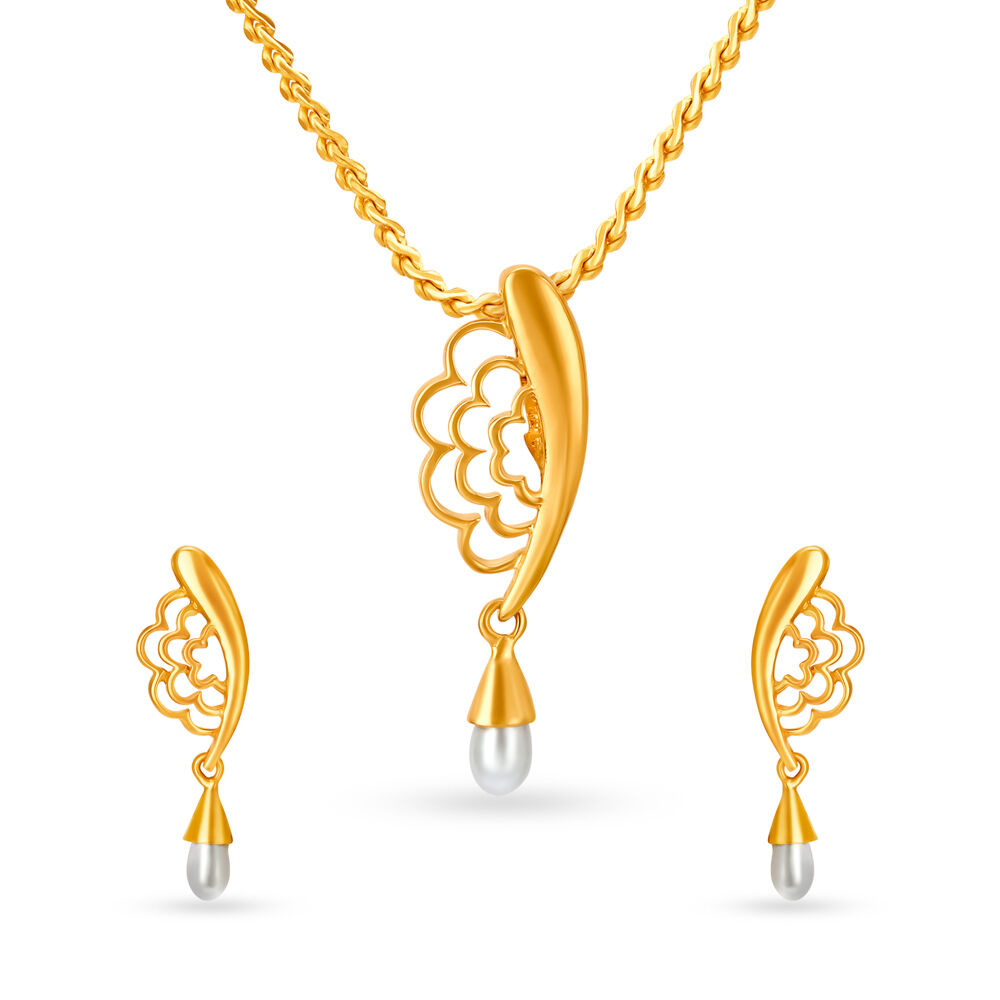 Pearl necklace store set tanishq